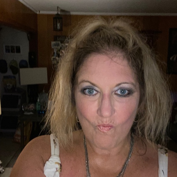 Meet your Posher, Kimberly - Picture 5 of 6